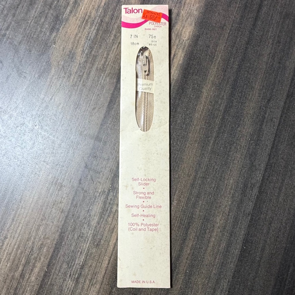 Talon‎ American 7 Inch Beige Polyester Coil Zipper Style P02 Lapped Centered USA
